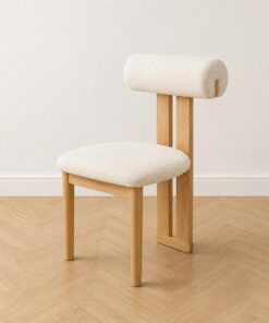 Ghế Hippo khung gỗ Ash bọc vải boucle trắng tựa con lăn